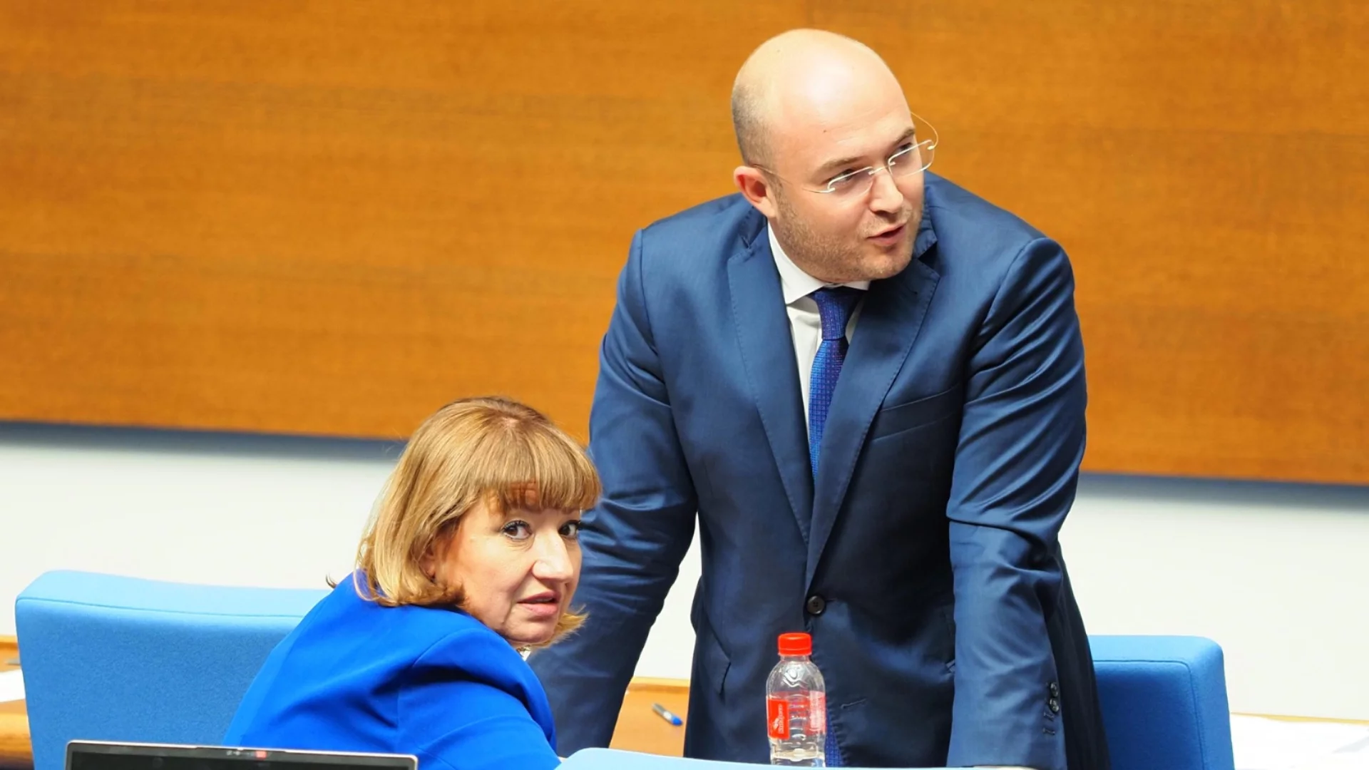 ГЕРБ наложи своя закон за разпускане на антикорупционната комисия