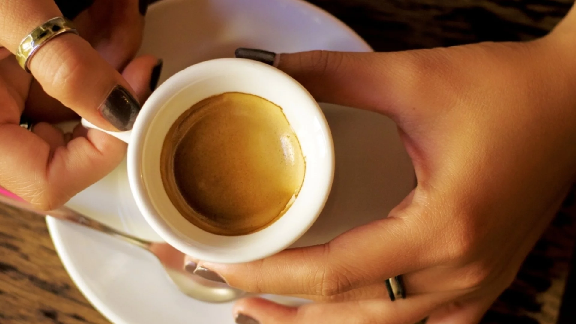 Какво е общото между слоновете и най-вкусното кафе в света?