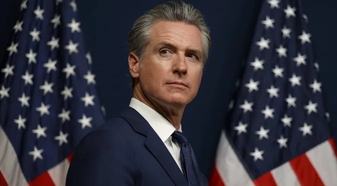 Губернаторът на Калифорния срина лидерите на ЕС: Недейте да коленичите пред Тръмп, опълчете му се (ВИДЕО)