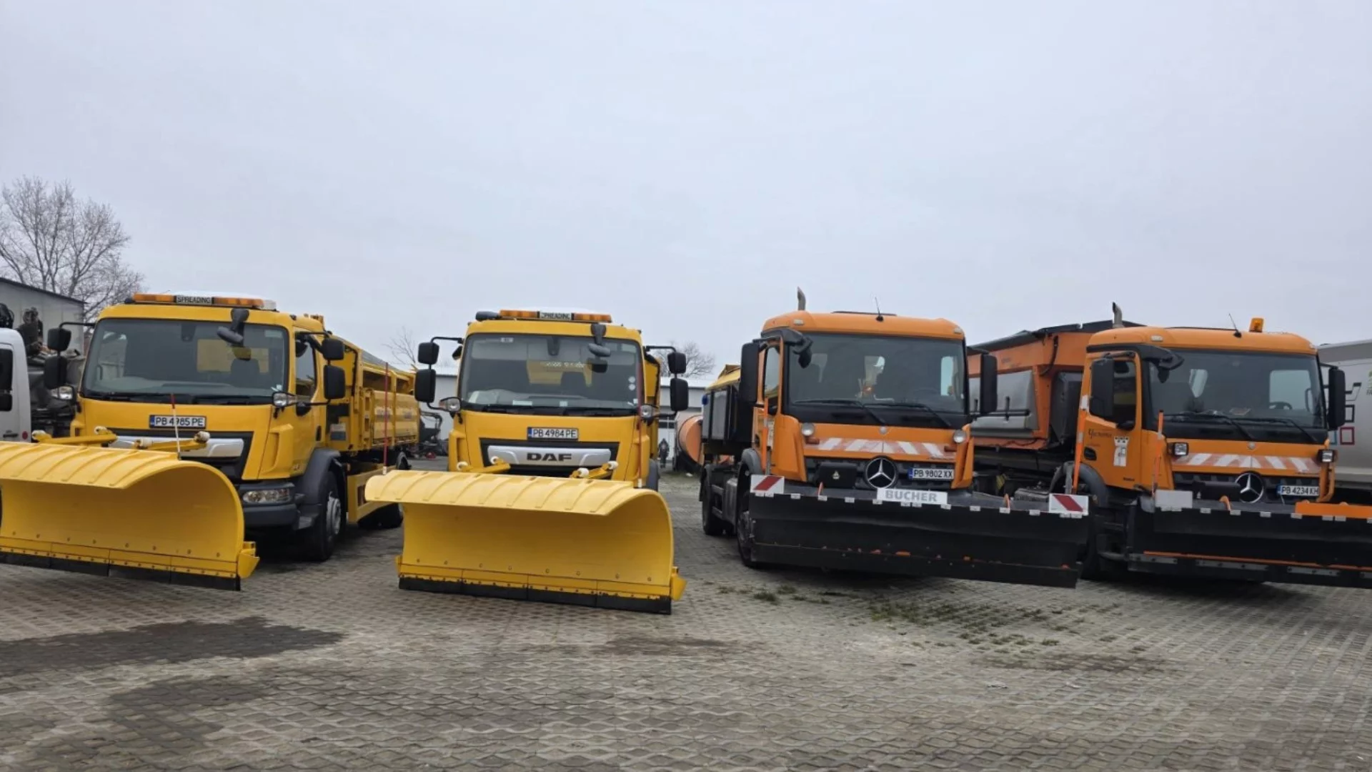 Над 90 машини са в готовност да чистят Пловдив от сняг и лед