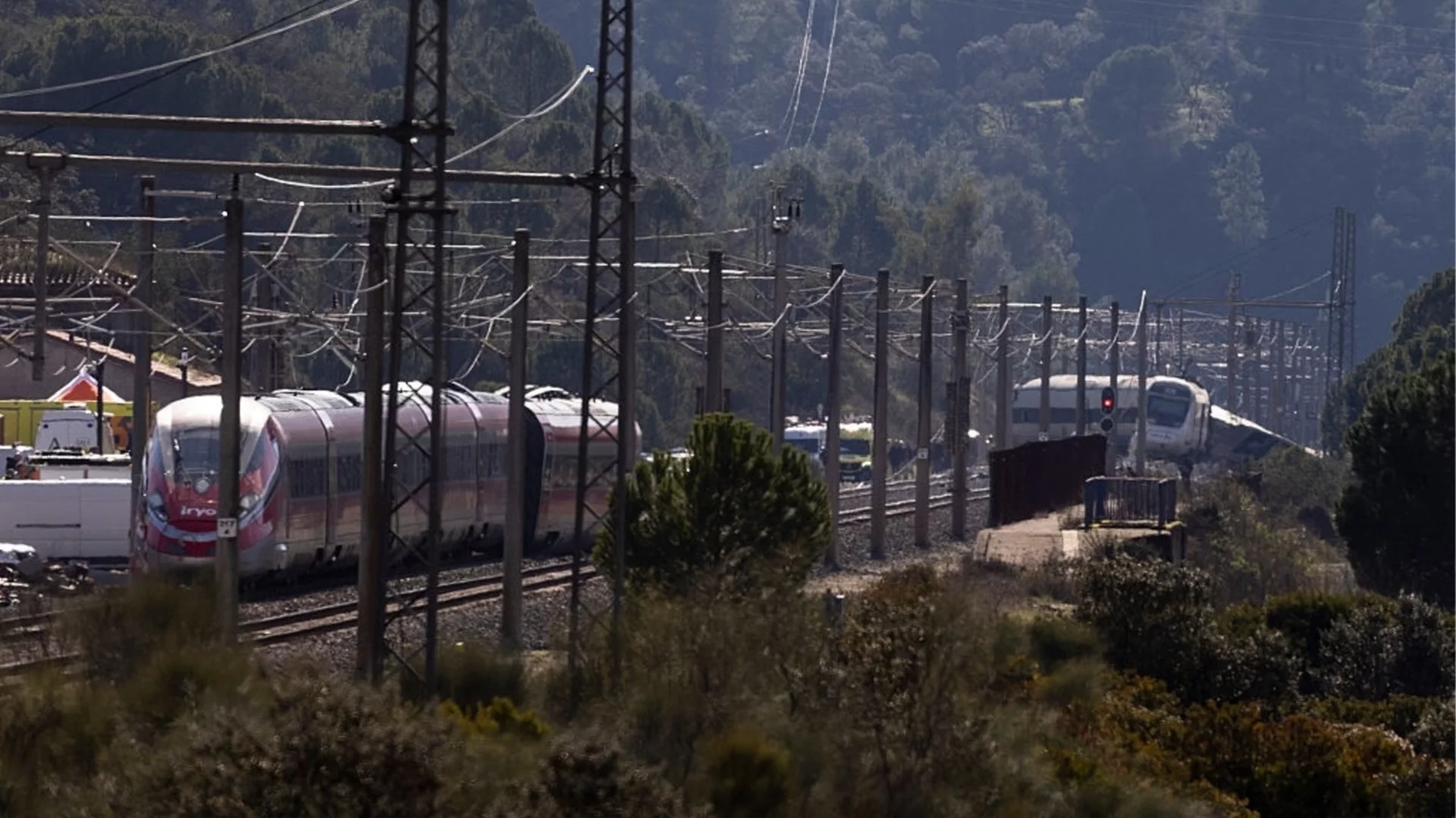 Трагедия в Испания: Втората влакова катастрофа за три дни (СНИМКИ)