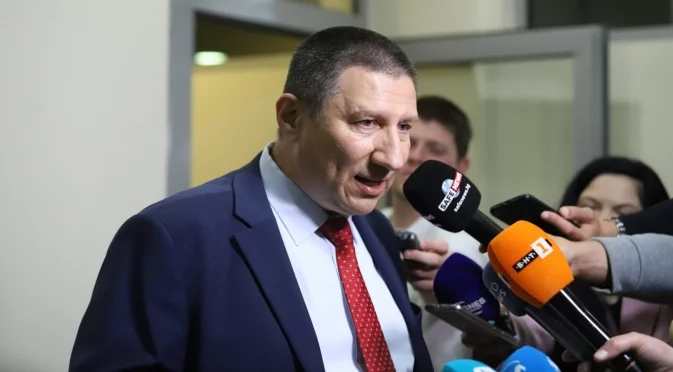 ВКС трябва да реши легитимен ли е Сарафов
