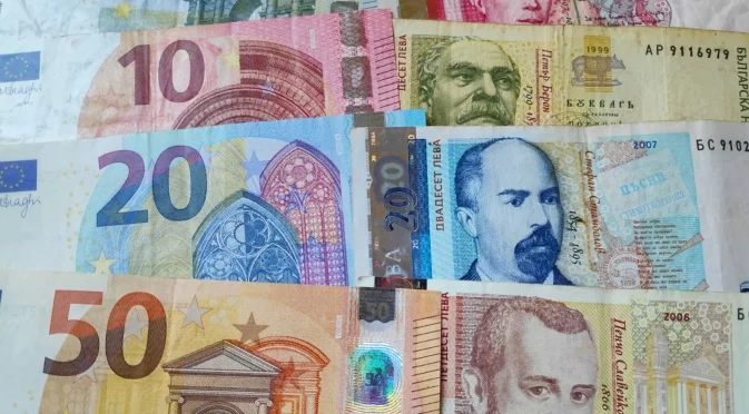 В четвъртък: Пари на калпак ще има за Лъв, Водолей + още 2 зодии