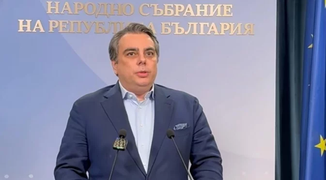 "Атентат срещу изборите": ПП-ДБ с призив за протест срещу ИК (ВИДЕО) 