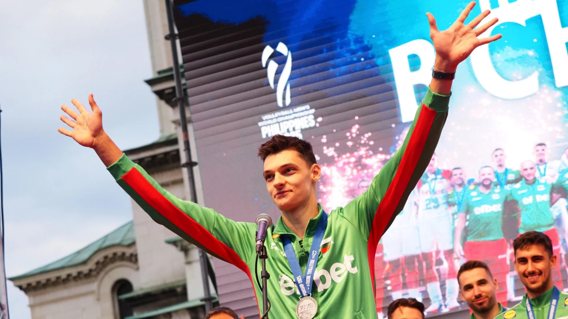 Алекс Николов блести в Шампионската лига по волейбол, Цецо Соколов не стигна на Халкбанк