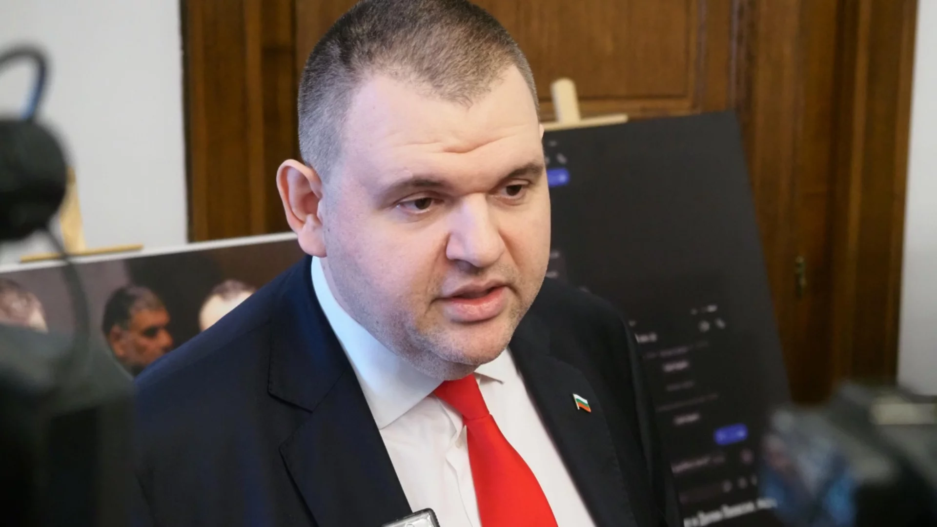 Пеевски се радва да е рамо до рамо с Лукашенко и Орбан в битката за мира - чака ли и Путин?