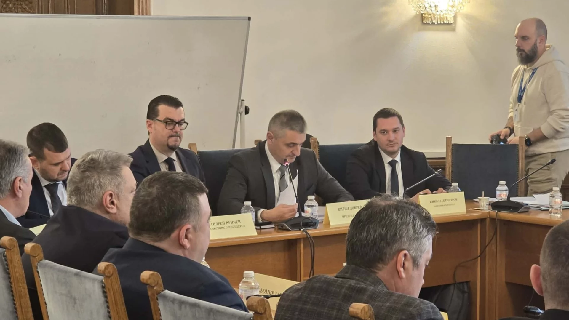 Кирил Добрев: Транспортна комисия прие ключови предложения с пряк ефект върху безопасността и ежедневието на гражданите