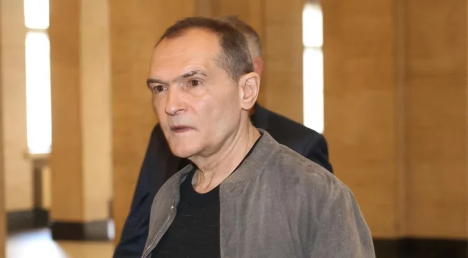 Съдът с нова забрана за Васил Божков