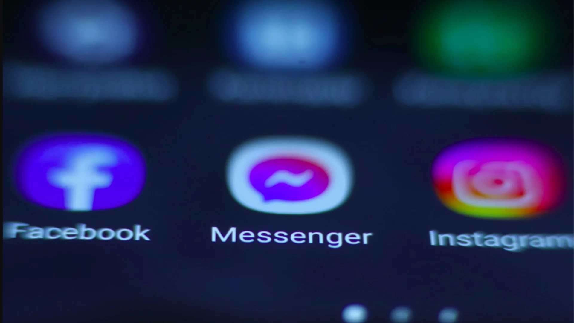 Казахстан ограничава достъпа на деца до социалните мрежи