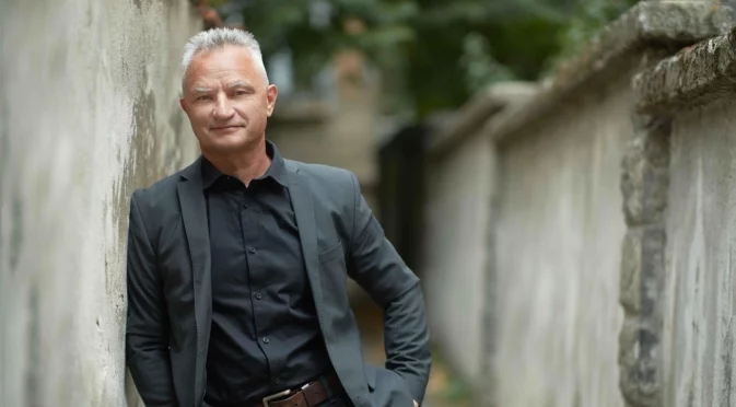 Захари Карабашлиев е носител на приза "Писател на годината"