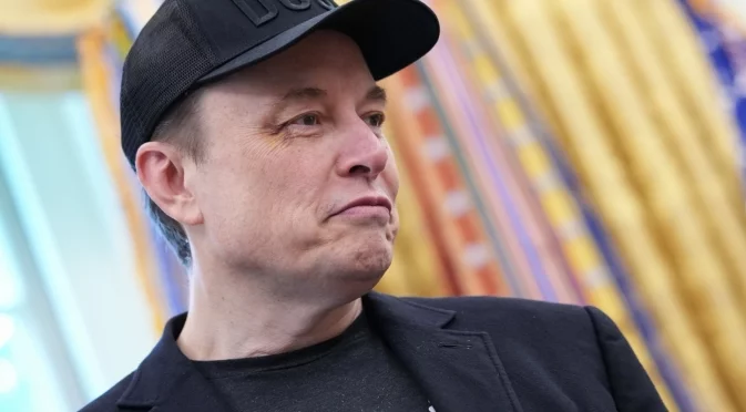 Мъск пита защо европейските политици искат Европа да се самоубие