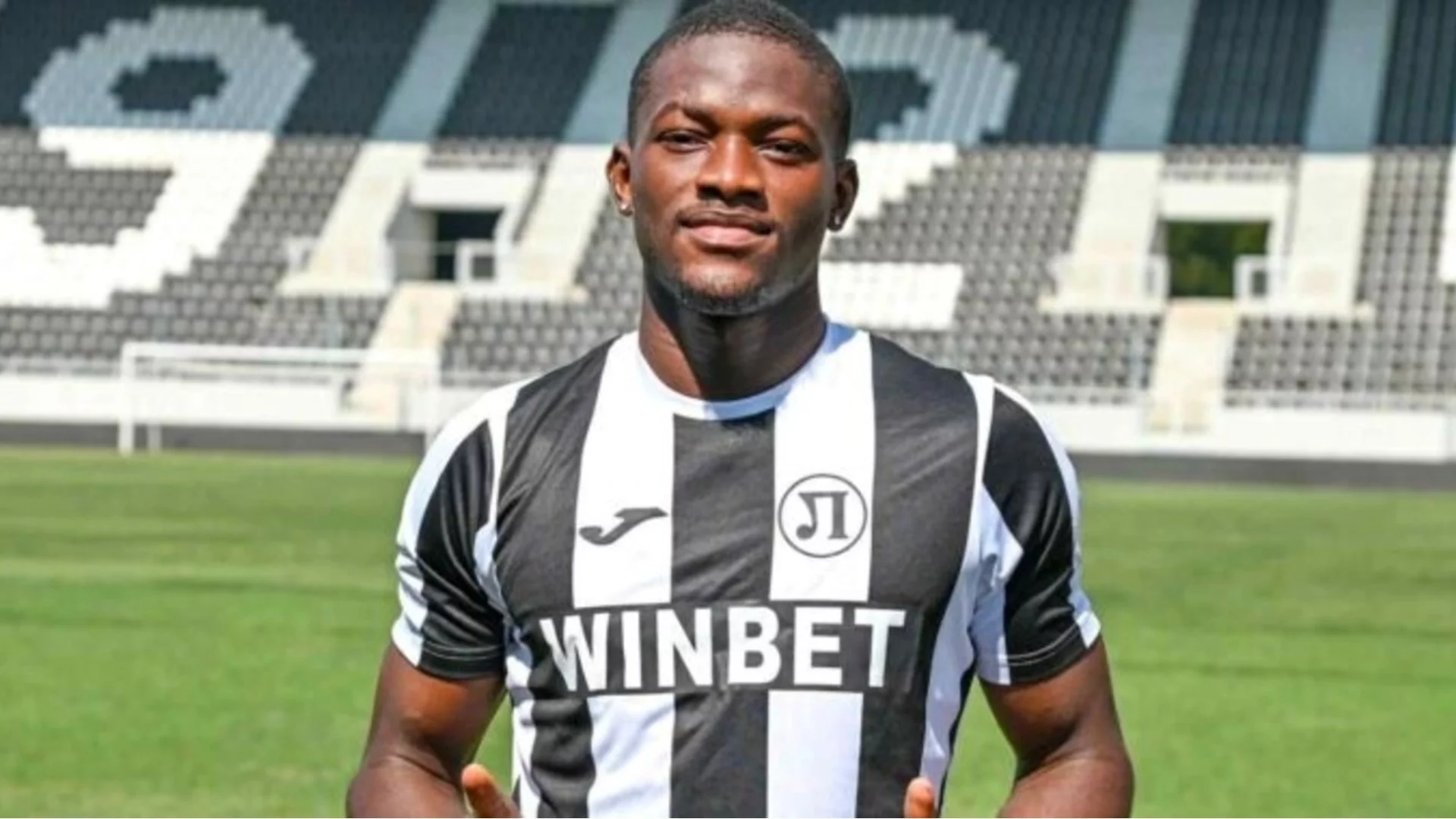 Има само 2 мача за Локо Пловдив, а е следен от елитни испански, белгийски и швейцарски отбори