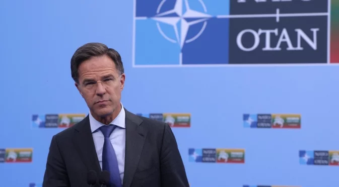 "Още има много работа": Марк Рюте за спора за контрола върху Гренландия