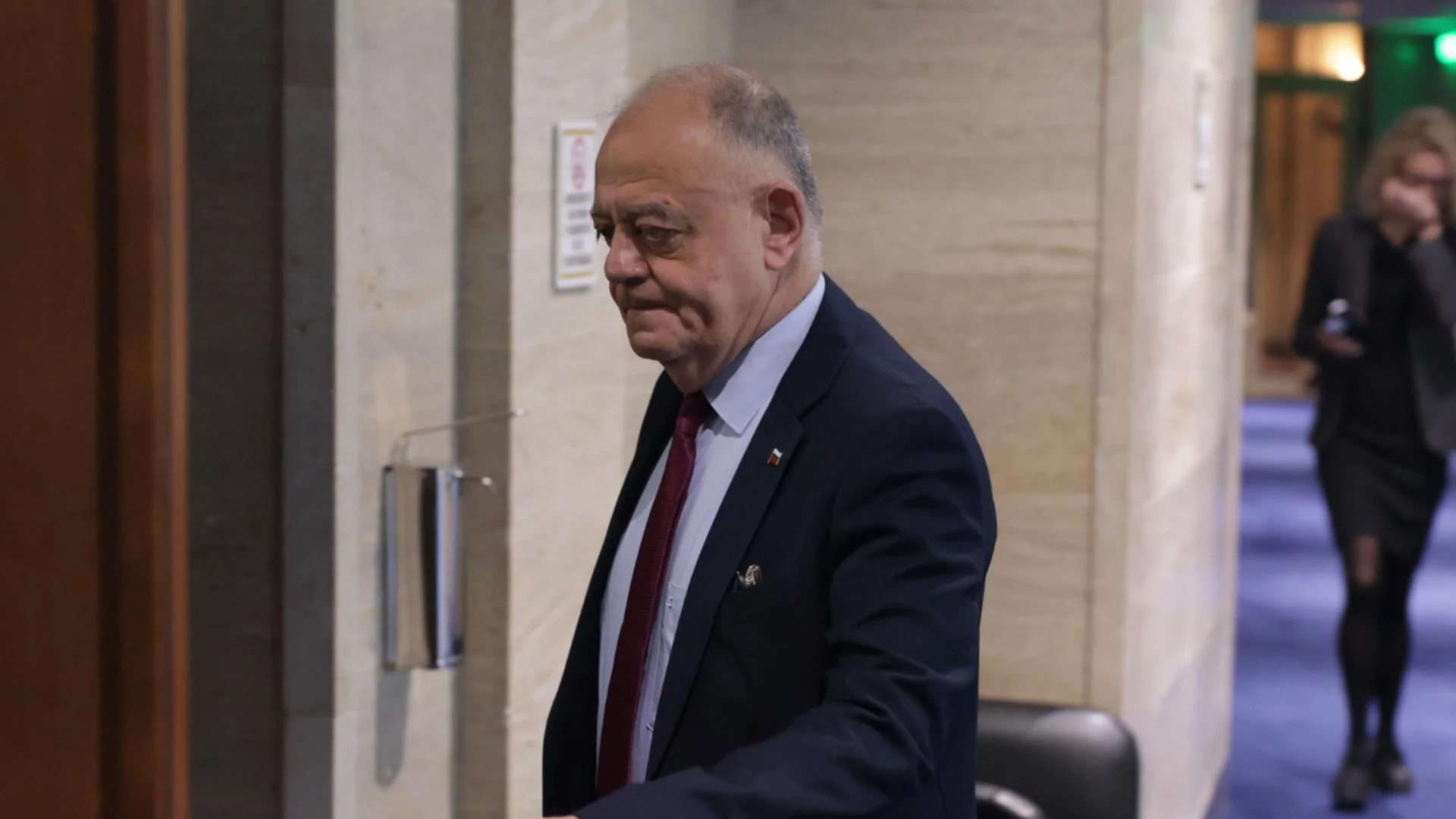 "Нямаме представа какво се случва": ПП-ДБ говорят за безпрецедентна ситуация в НС (ВИДЕО)