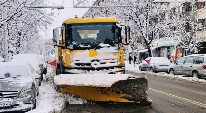 Русе в леден капан - коли и хора се движат трудно
