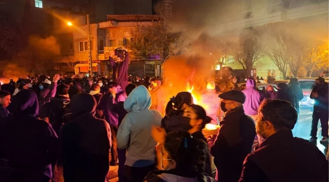 В Революционната гвардия са терористи, да спрат да убиват хора: ЕП иска още санкции срещу Иран