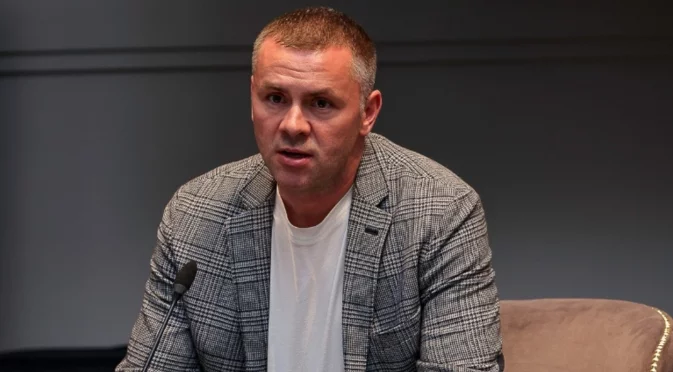 Ицо Хазарта обясни вота си за Меркосур