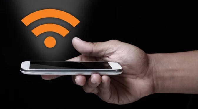 Внимавайте с хотелския Wi-Fi: Рисковете, за които не знаете