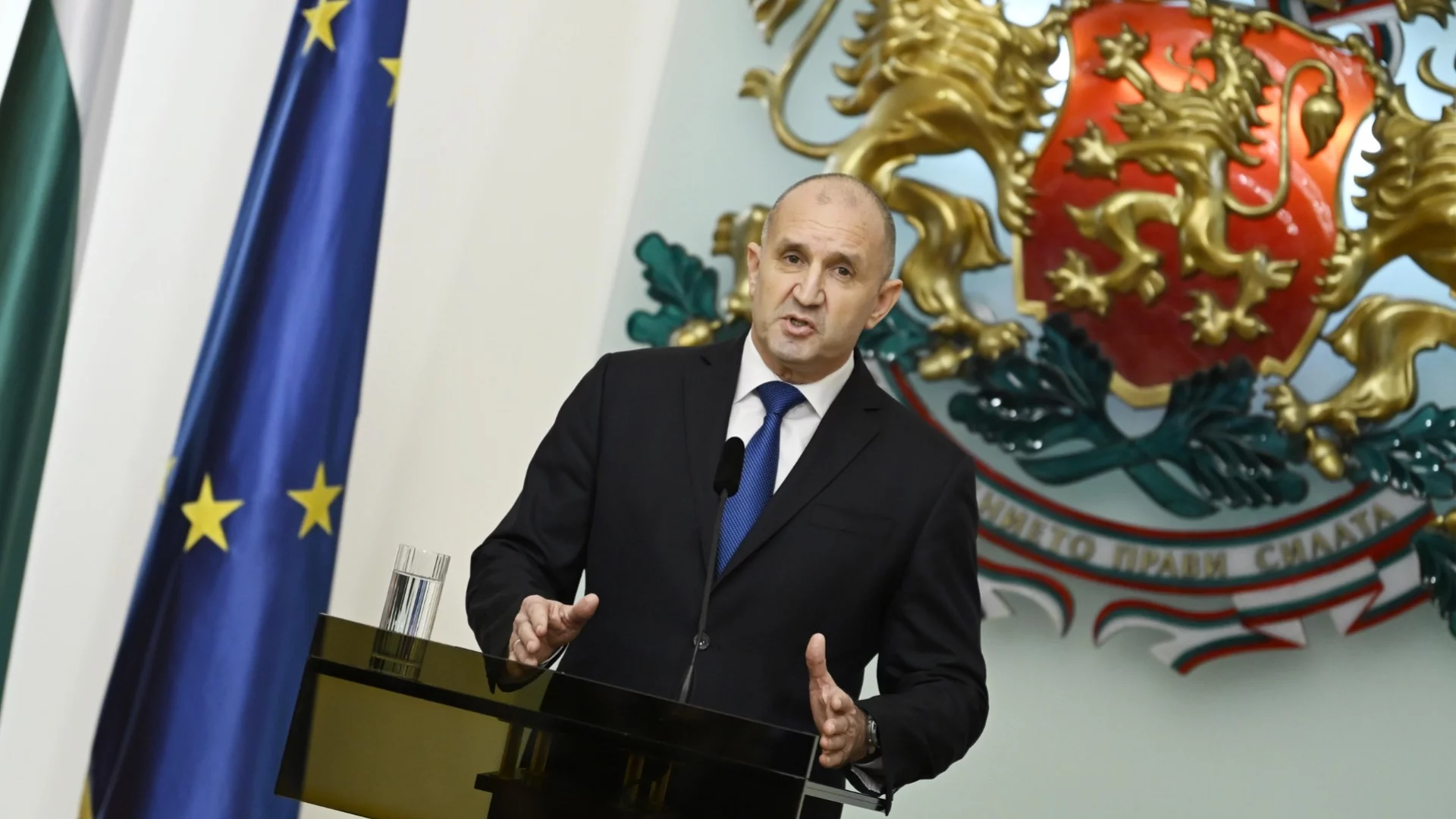 Официално: Румен Радев вече не е президент на България