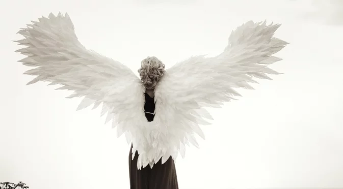 Сигурни знаци, че получили помощ от невидима сила