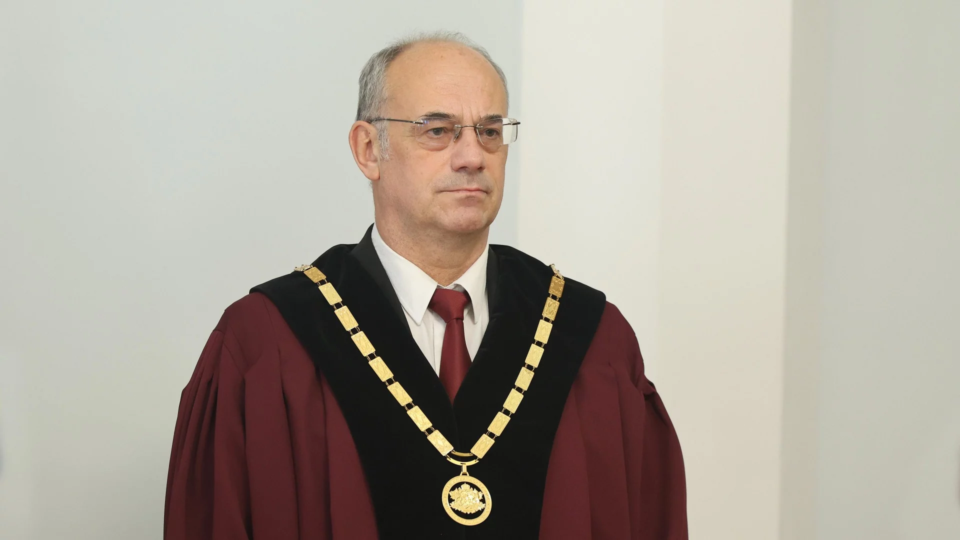 Атанас Семов: Илияна Йотова няма да има вицепрезидент, не е нужно да има