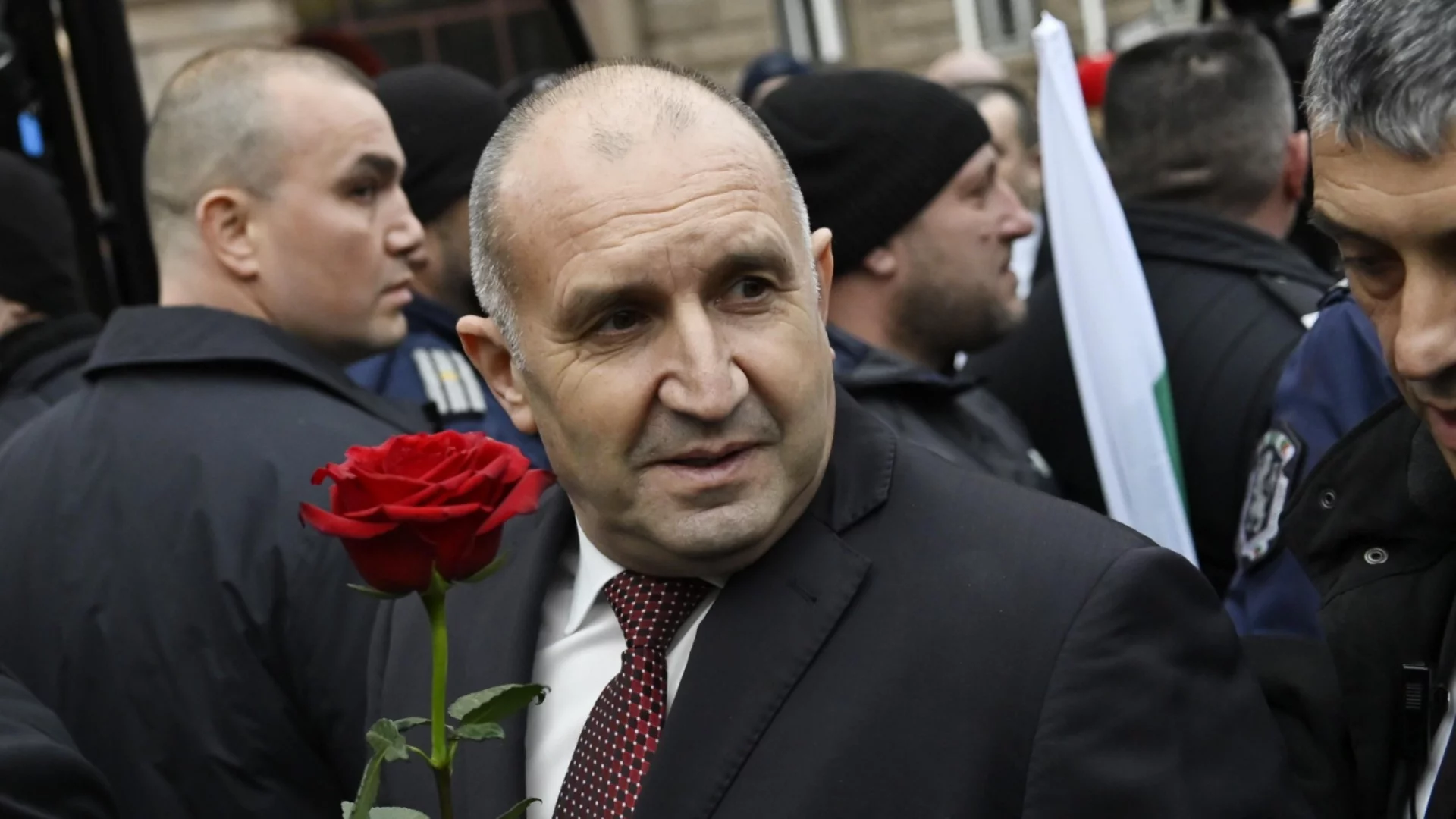 "Не могат да спрат вълната, защото сме много"