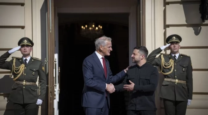 Норвегия прати на Украйна значителен брой ракети AMRAAM срещу руския зимен терор