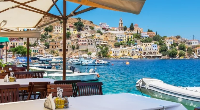 В Гърция са в паника: Няма персонал за летния сезон