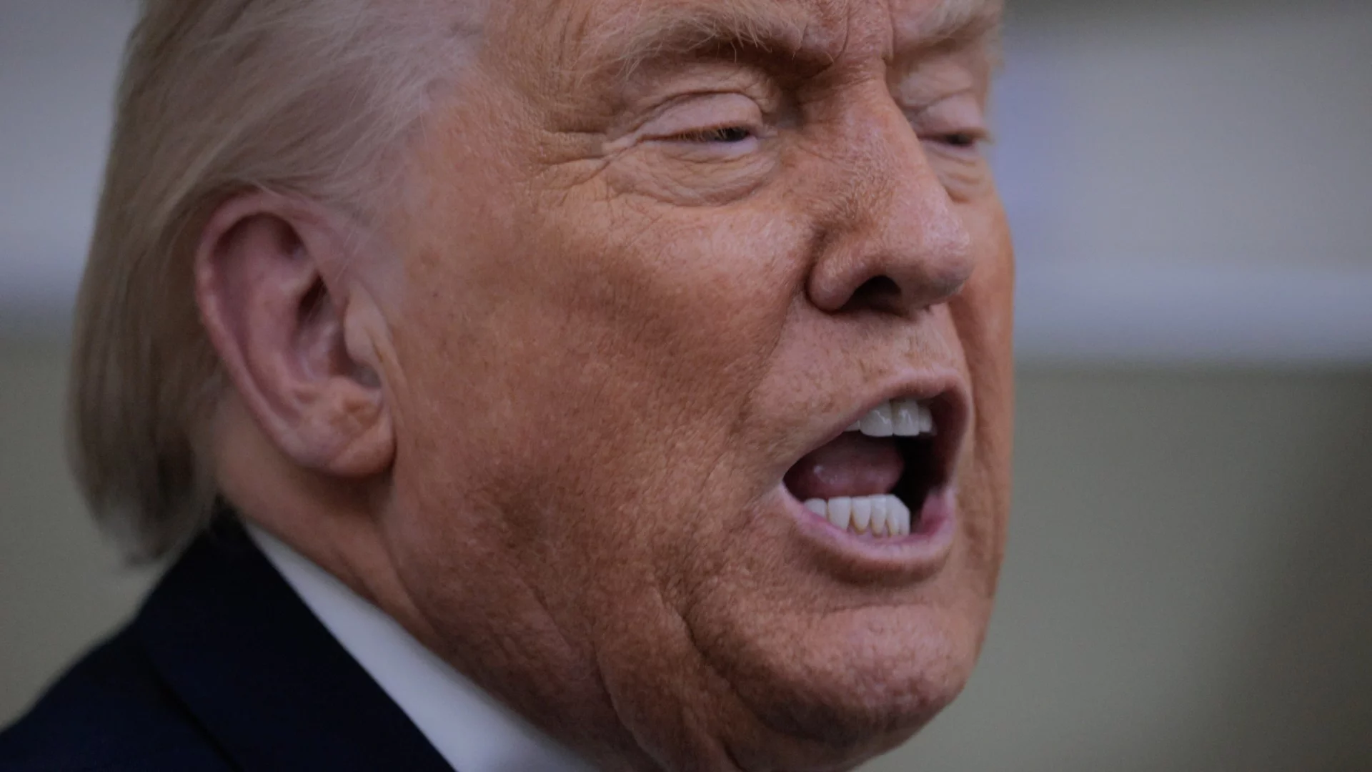 Ярост във Великобритания след думи на Тръмп за безполезността на НАТО: Трябва да иска прошка на колене