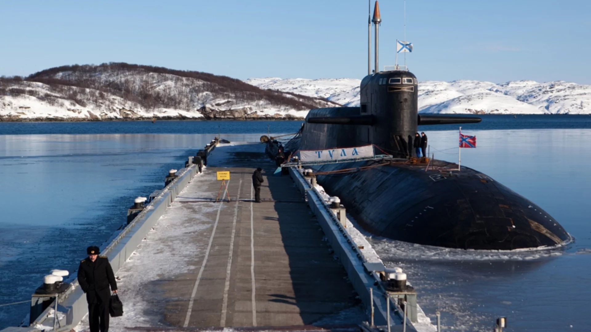 Основната база на Руския северен флот остана без ток. Пореден танкер с руски петрол закъса (ВИДЕО)