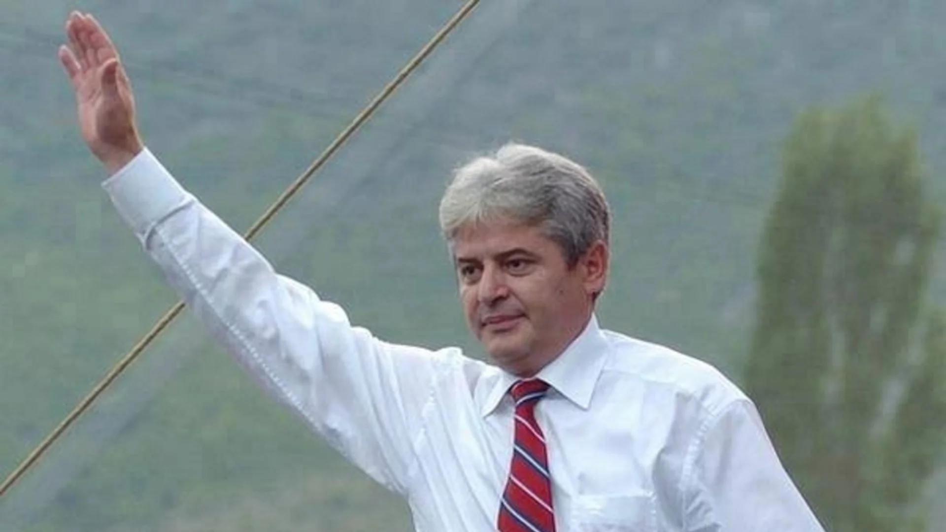 Али Ахмети: Да впишев българите в конституцията ни, от това само ще спечелим