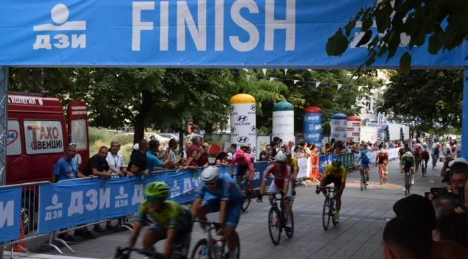 Бургас ще е част от колоездачната обиколка на Италия 2026