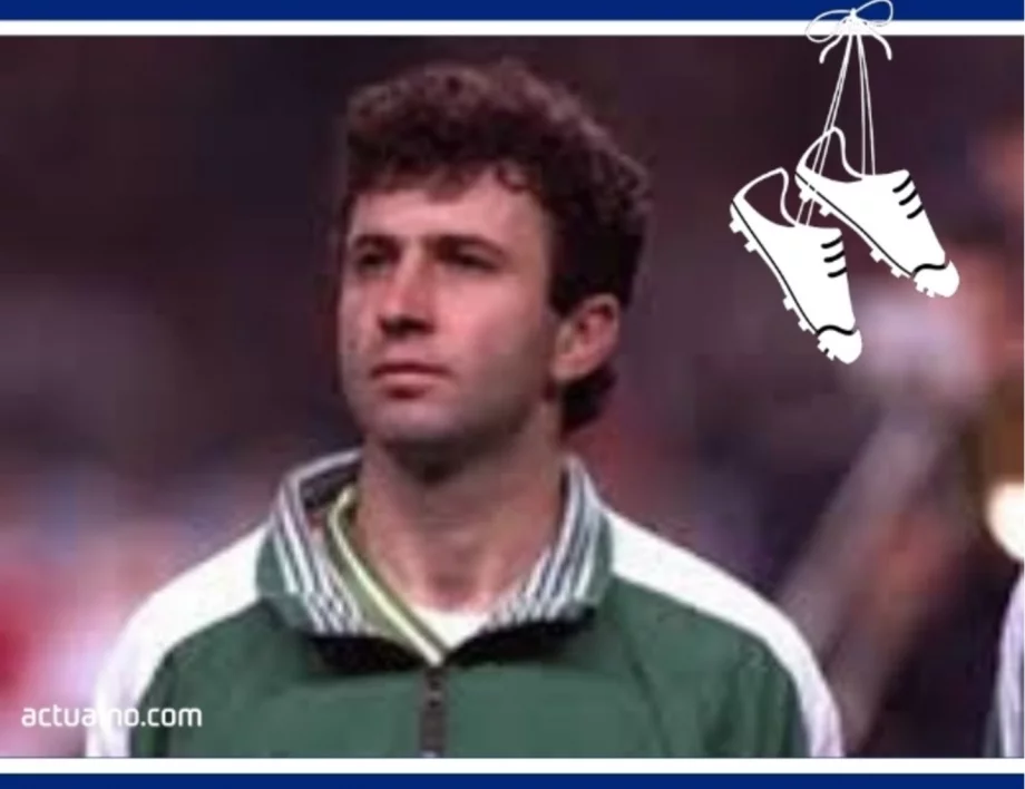 Бе стълб в шампионския отбор на Левски от 90-те, но Пената му даде само един мач в националния отбор