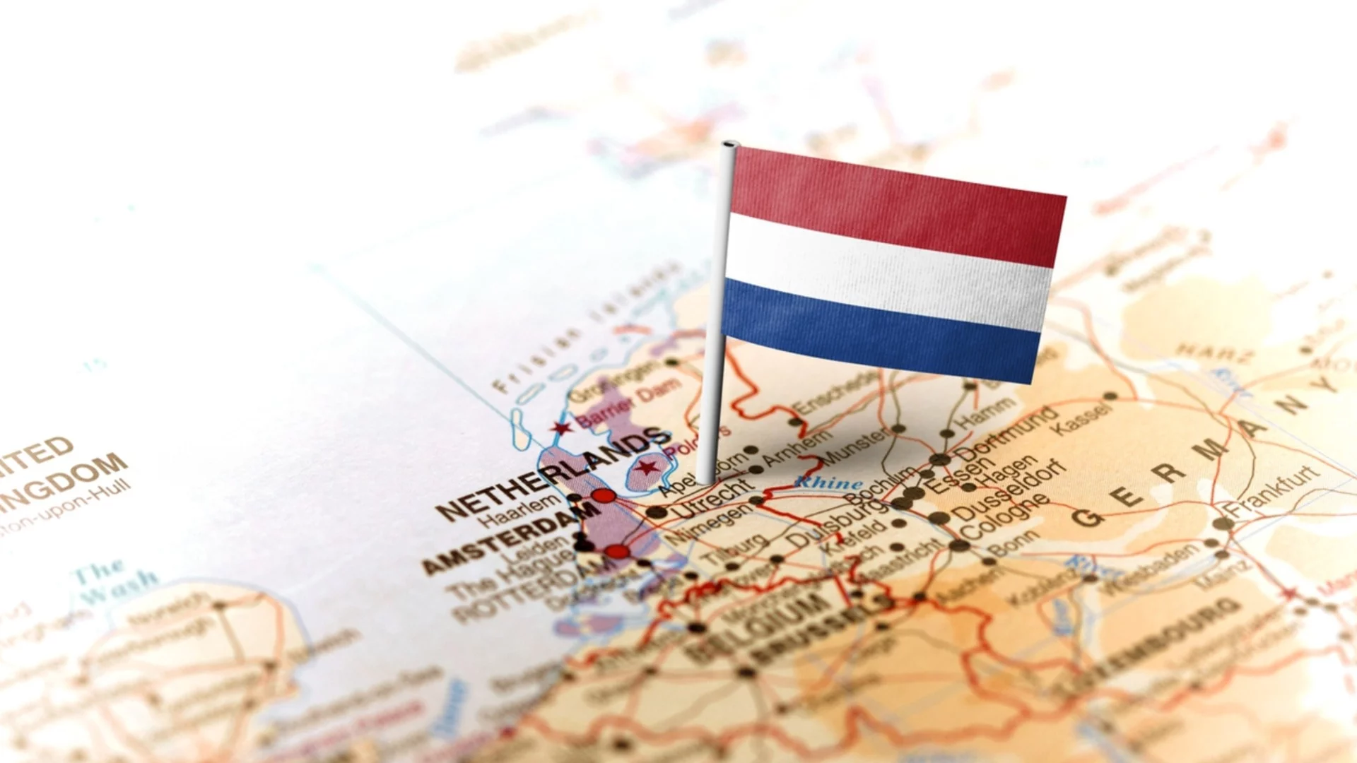Как Нидерландия получава прякора „Ниската земя“
