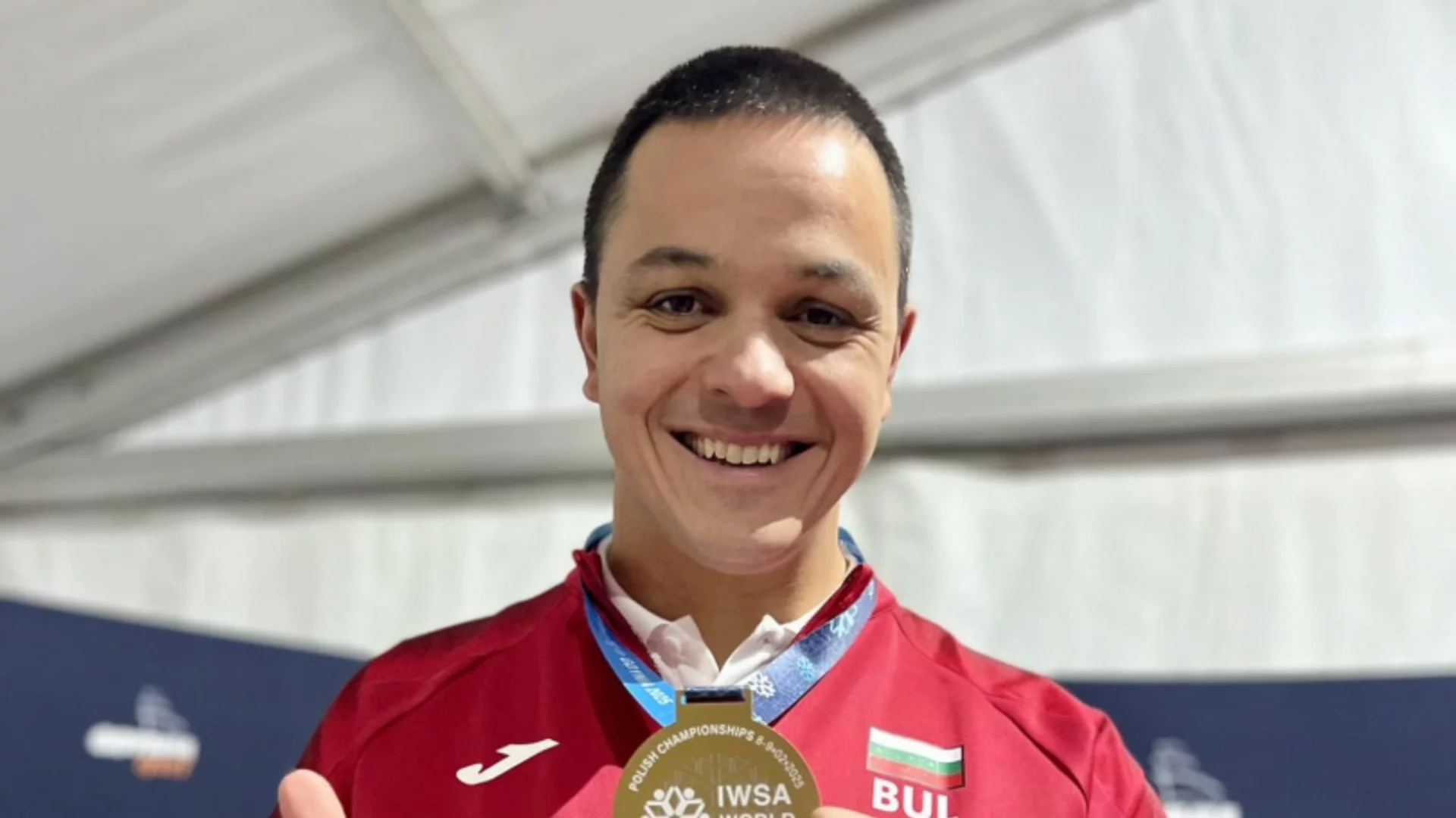 Прекрасно! Цанко Цанков е шампион на Световната купа по зимно плуване в Гдиня!