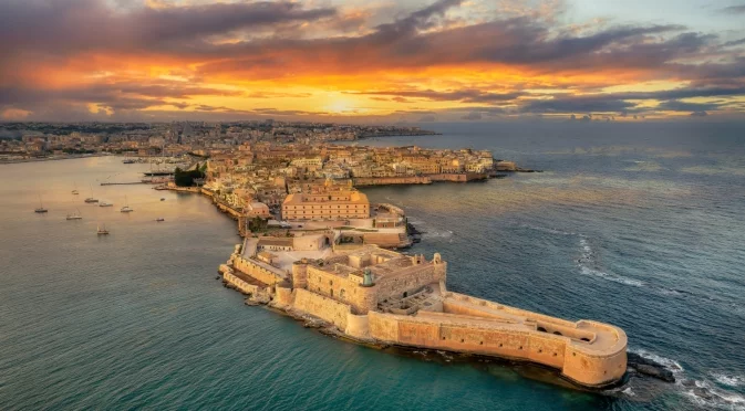 1 млрд. евро щети: Циклонът "Хари", който ще влияе на времето и в България, срина Сицилия (ВИДЕО)