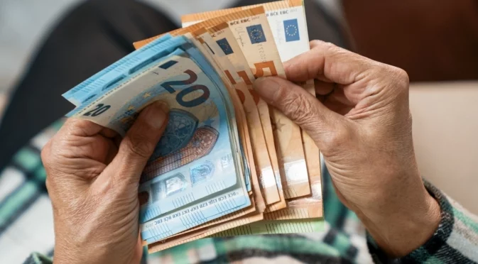 Нови промени: Чейндж бюрата вече нямат право да обменят левове за евро