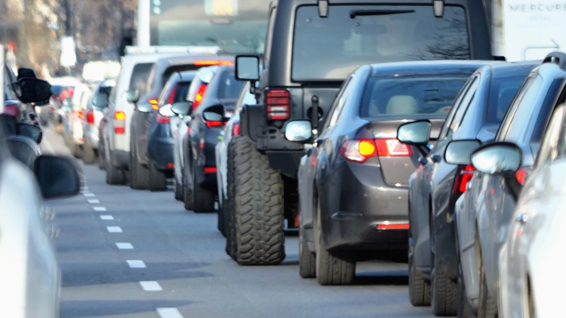 Автомобилите в България доближават 4 млн. броя