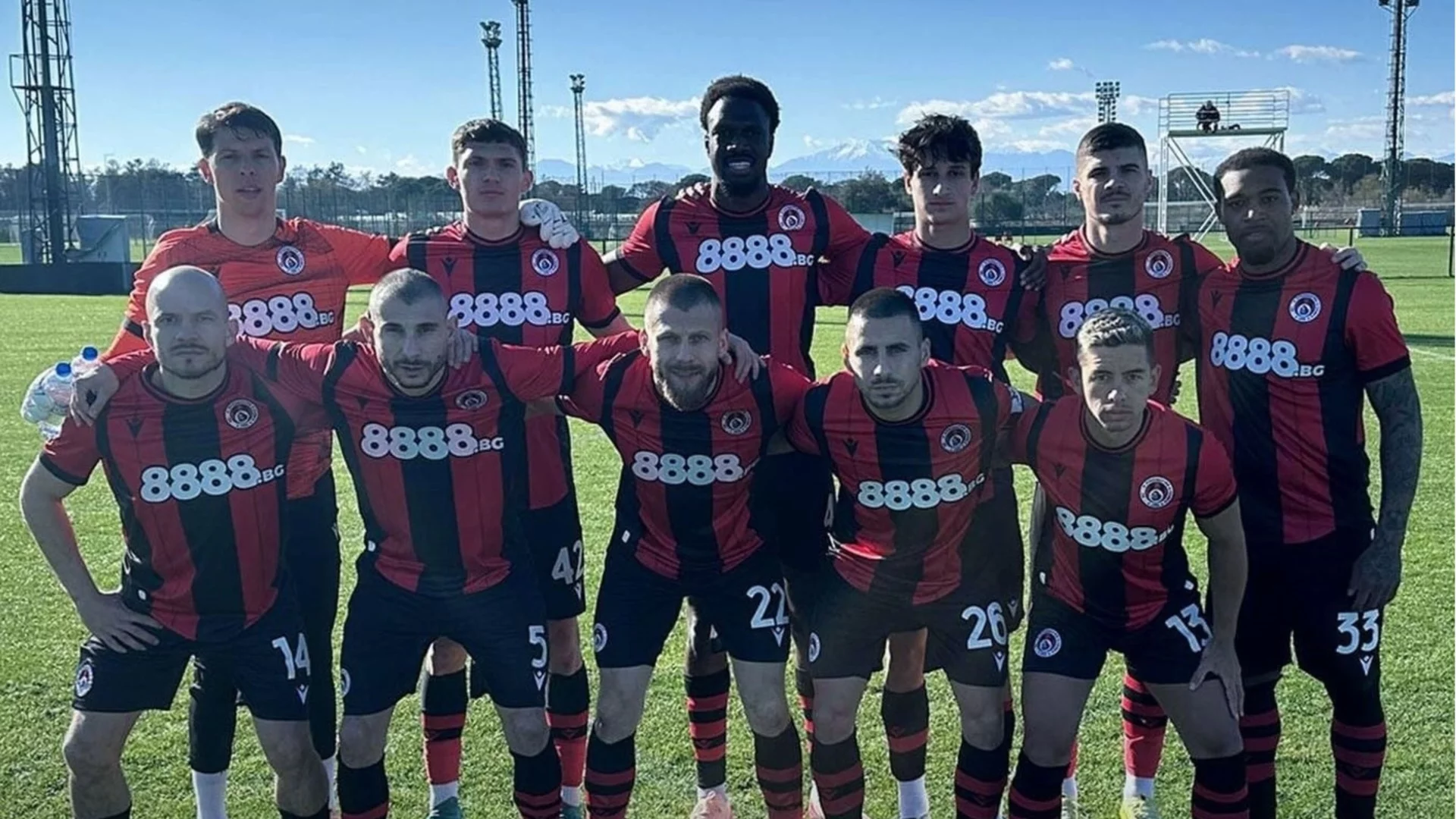 Локо София завърши лагера в Турция с драматичен хикс, загуба за Славия