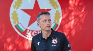 С разкритие за новата звезда: Янев притесни феновете на ЦСКА след лагера