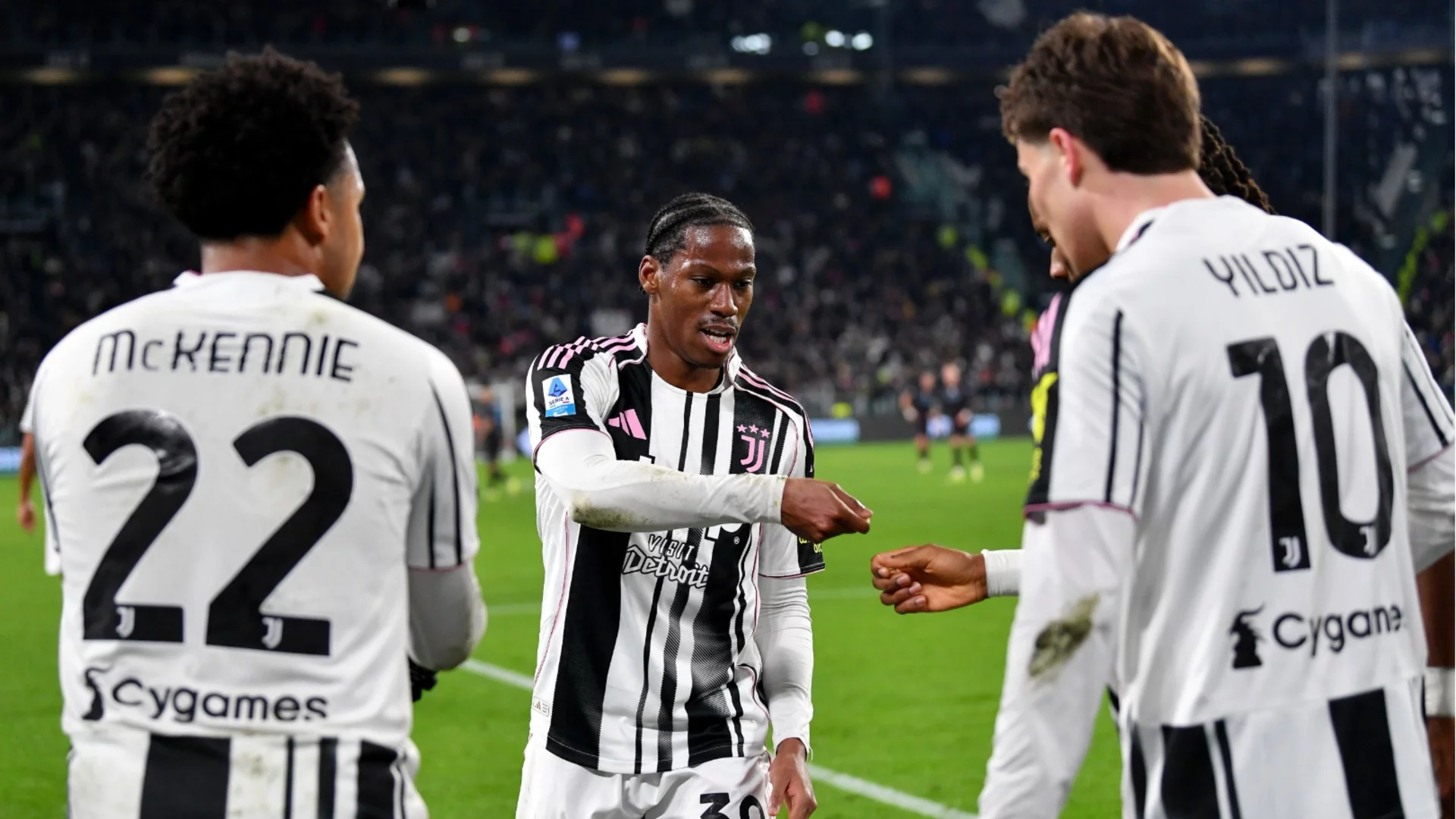 Ювентус изнесе лекция на Наполи и завърза битката за топ 3 в Серия А