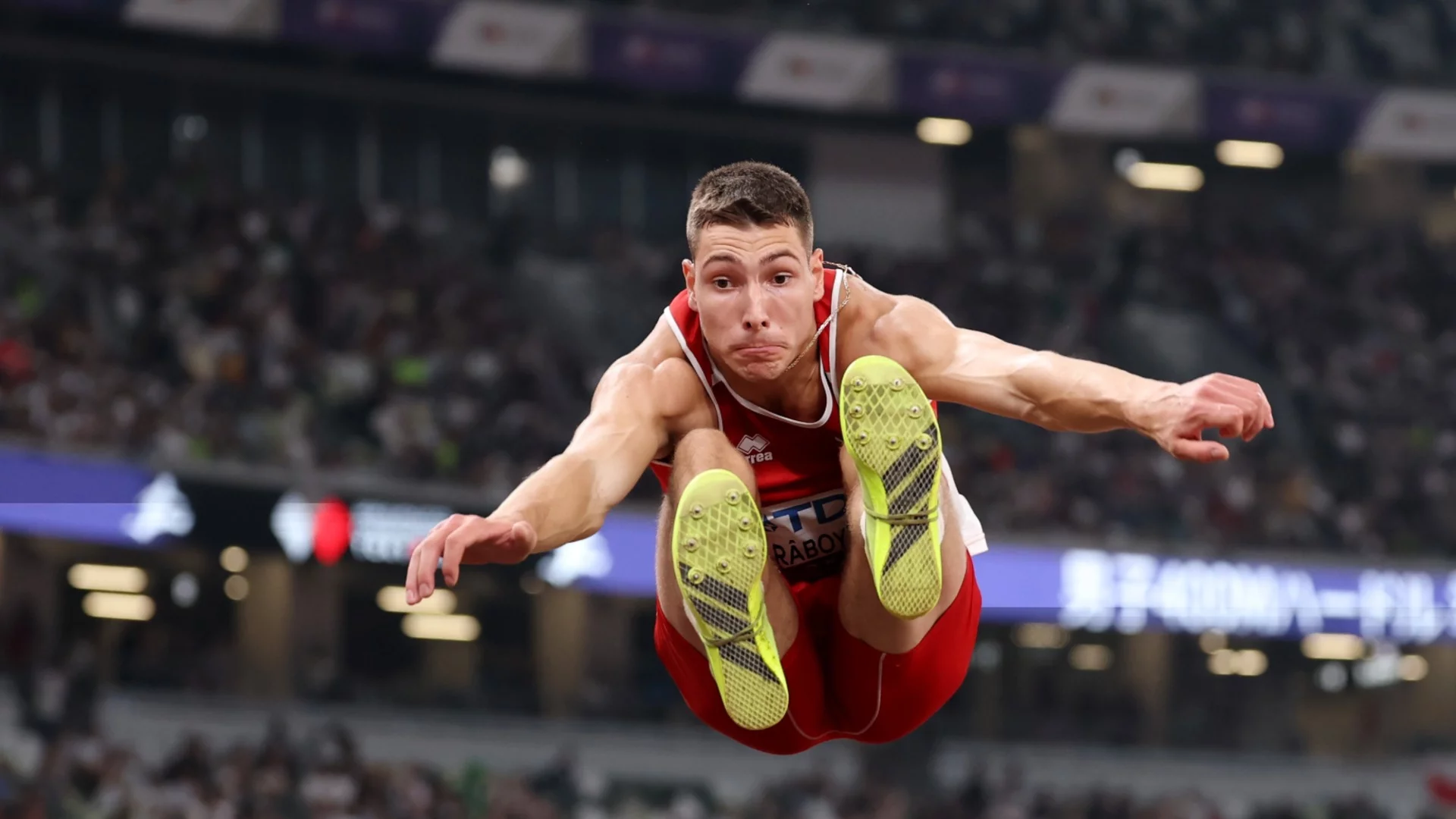 Божидар Саръбоюков завоюва сребро на турнир по лека атлетика в Париж!