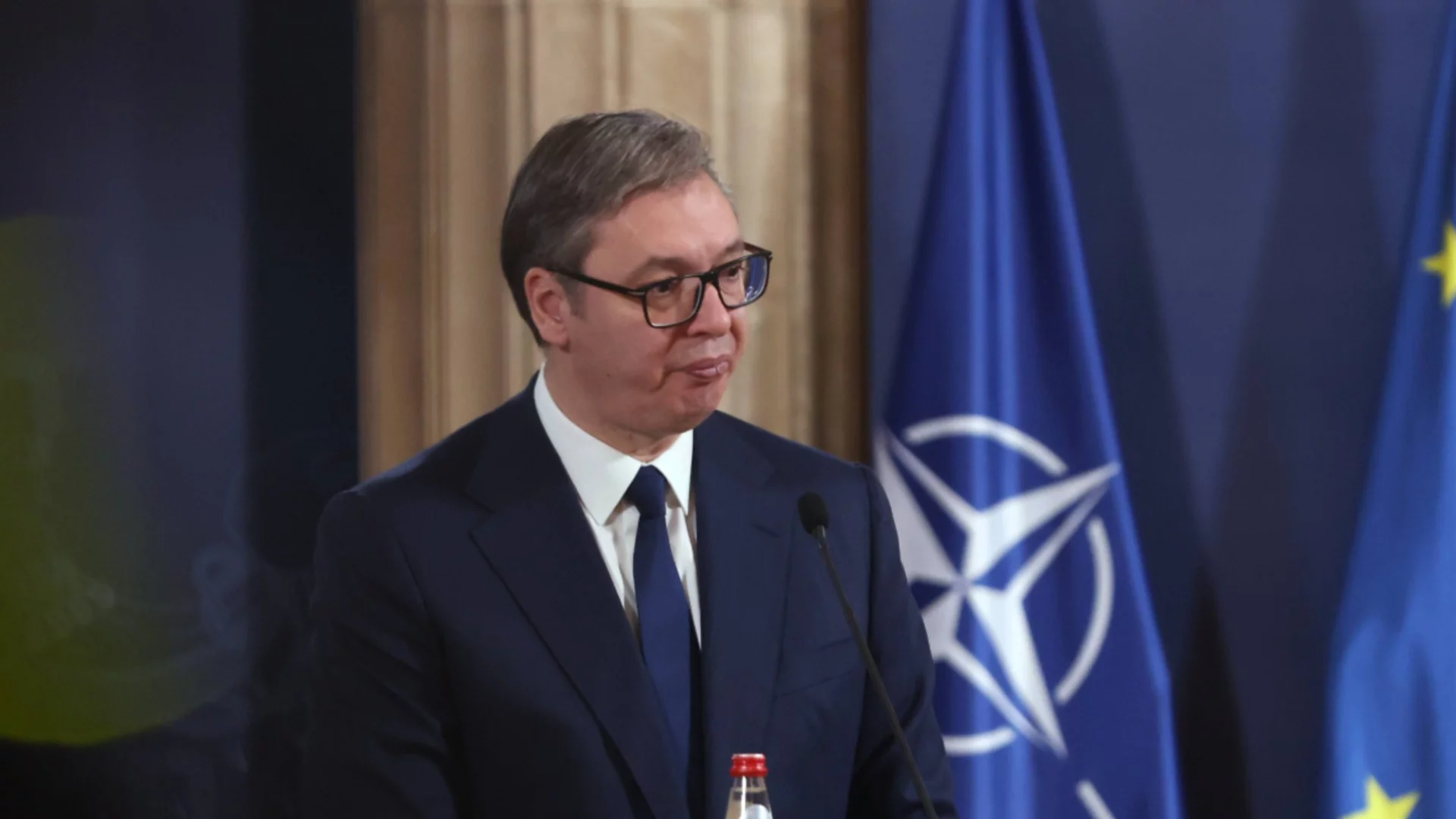 Вучич не изключва да подаде оставка като президент