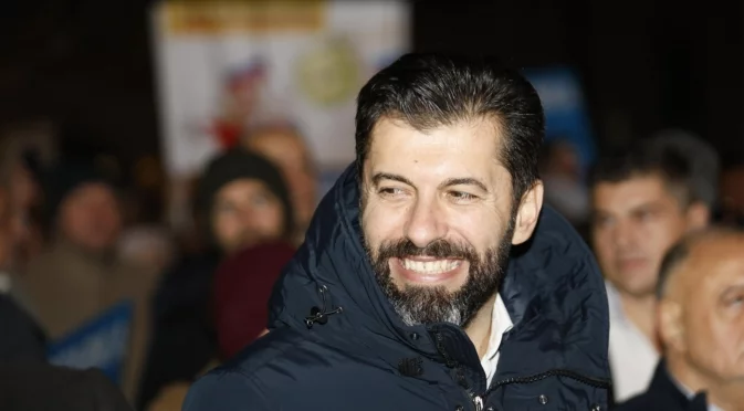 "Не съм и няма да бъда предател": Кирил Петков отрече, че ще прави нов политически проект