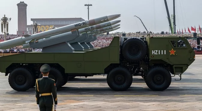 Предавал ядрени тайни: Най-висшият китайски генерал е заподозрян като шпионин на САЩ