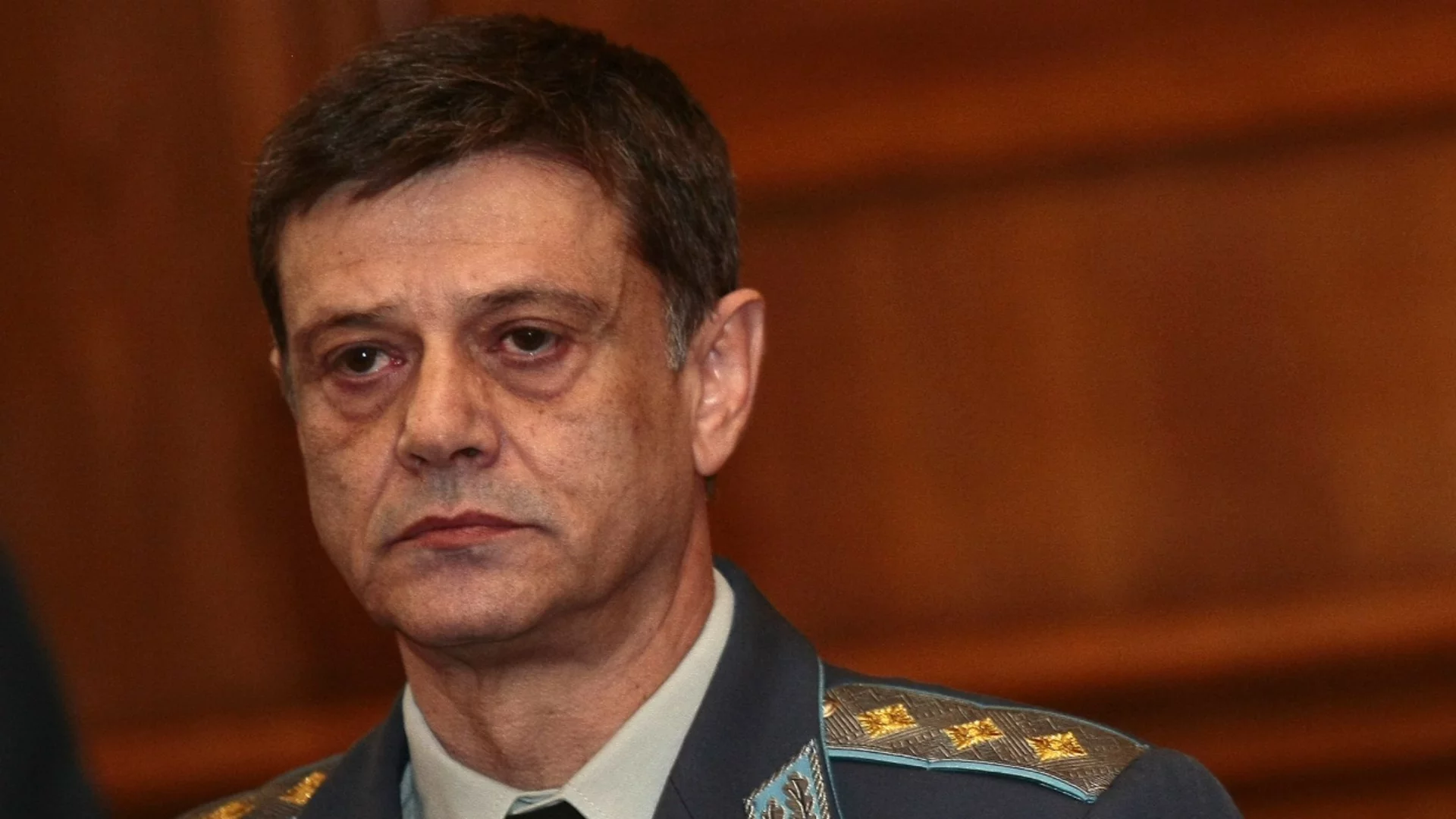 "Президентът ни е най-нужен точно когато сме в криза": Ген. Попов обясни защо Радев направи грешка