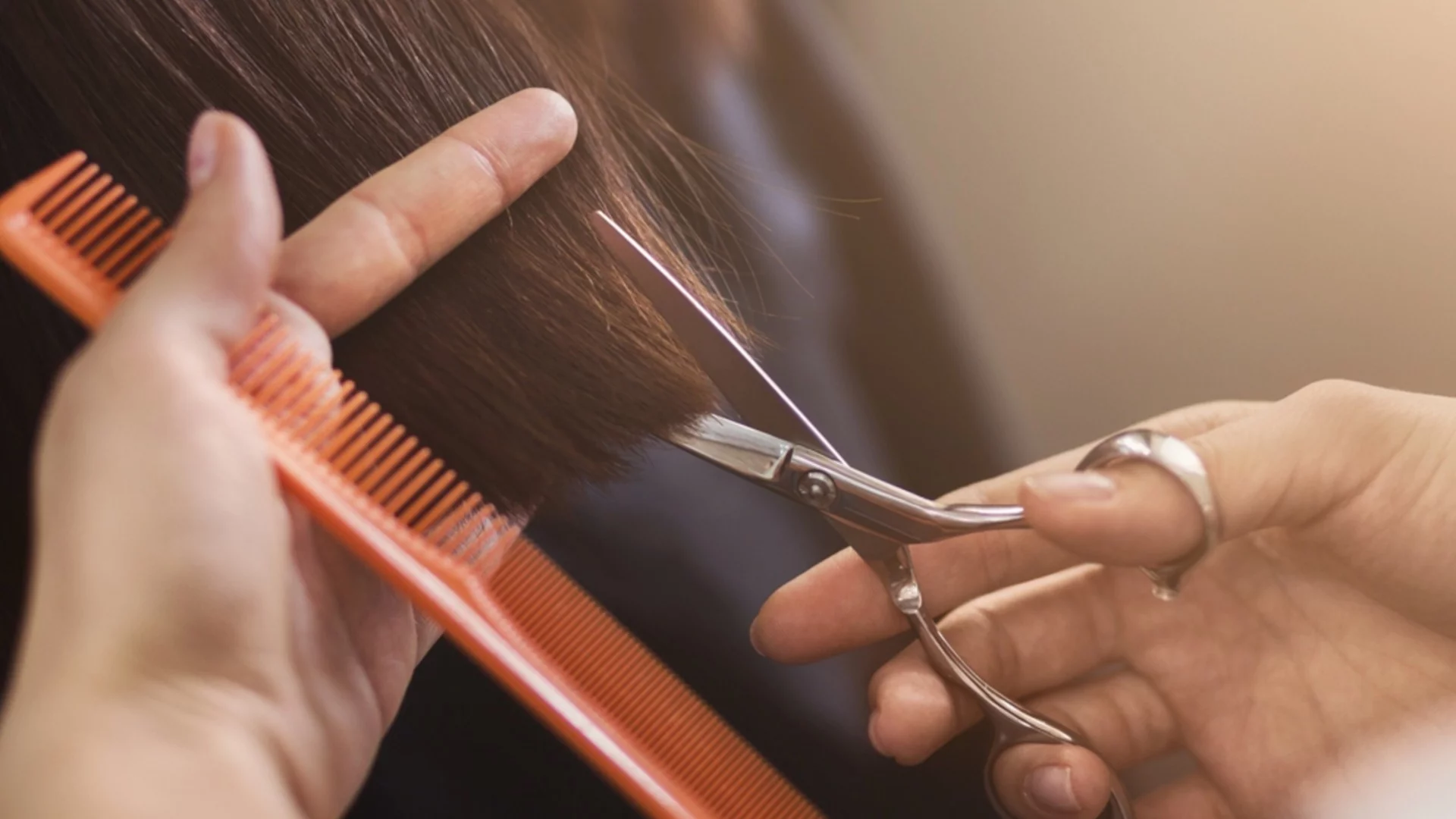 Кои са най-добрите дни през февруари за боядисване и подстригване на косата според лунния календар