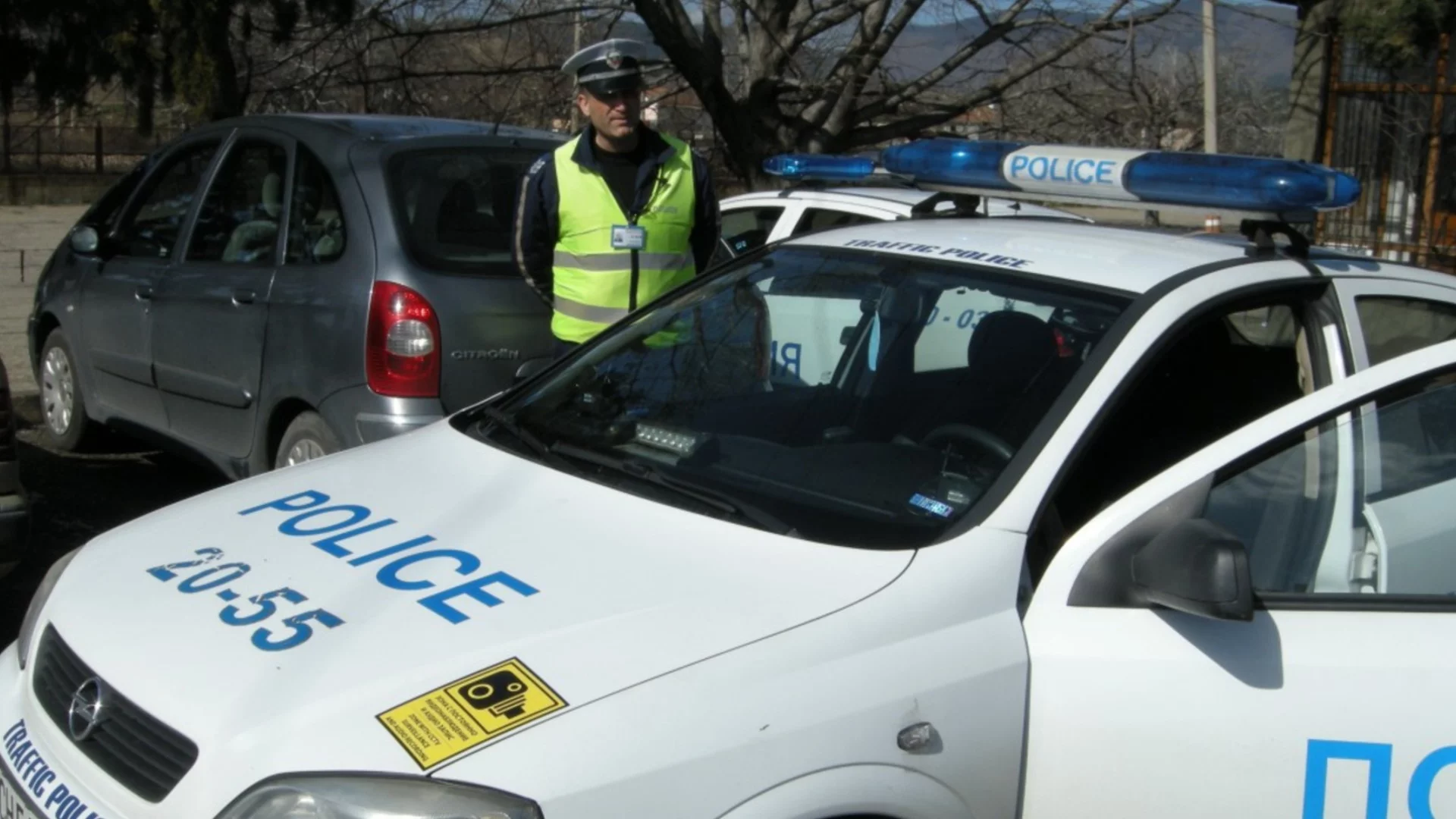 Блъснала друга кола: Хванаха пияна шофьорка