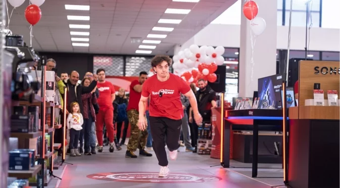 Техномаркет #RunForTech: Симон Борисов спечели техника за 5 000 евро в най-големия магазин на веригата