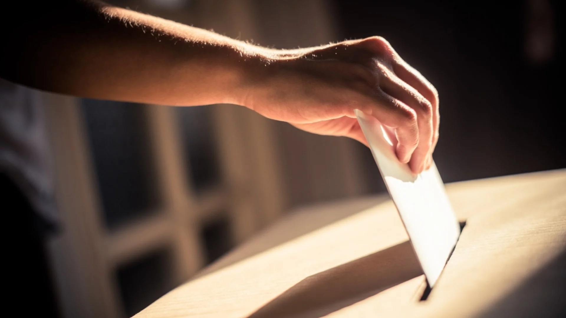 Конституционалист очерта възможните дати за предсрочните избори